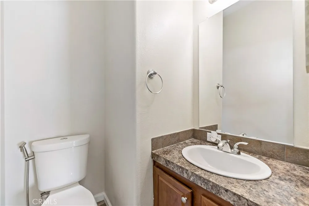 61375 Leslie Lane Landers, CA 92285