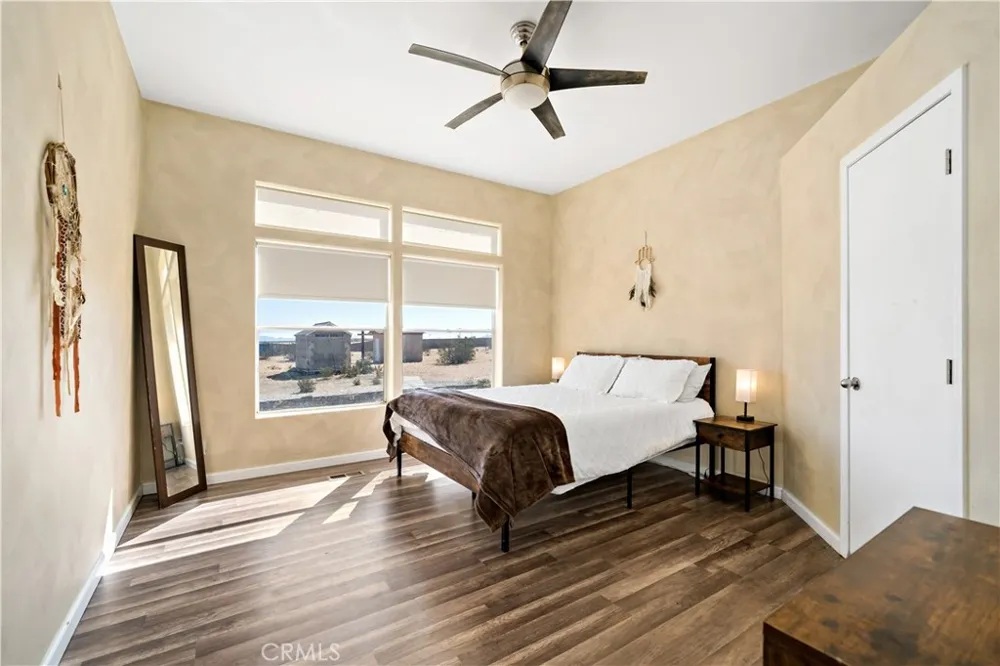 61375 Leslie Lane Landers, CA 92285