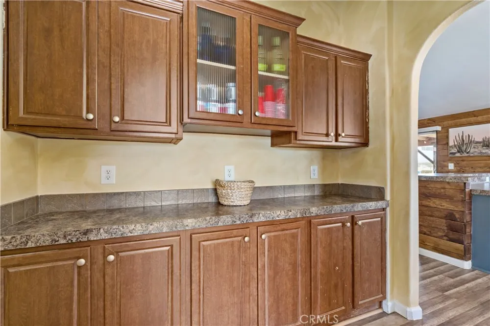 61375 Leslie Lane Landers, CA 92285