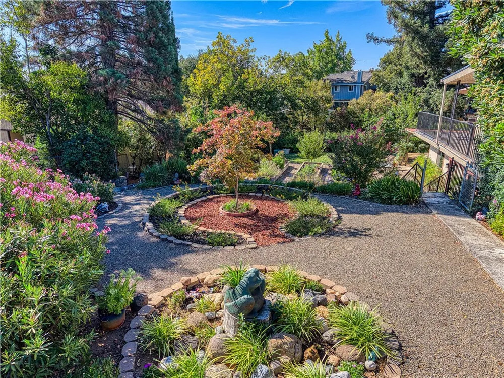 465 Hillcrest Drive Lakeport, CA 95453