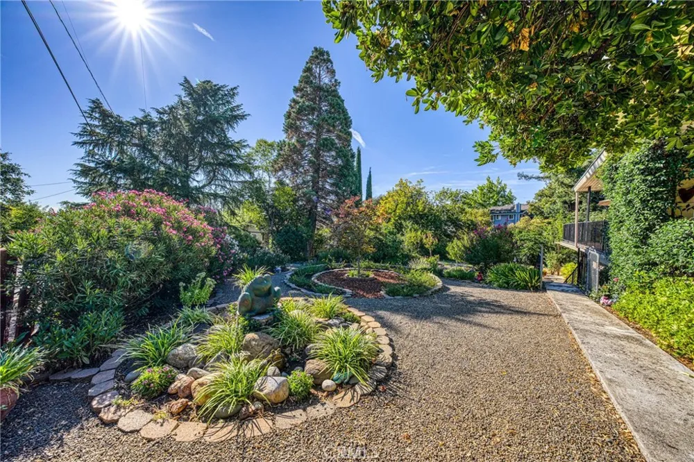 465 Hillcrest Drive Lakeport, CA 95453