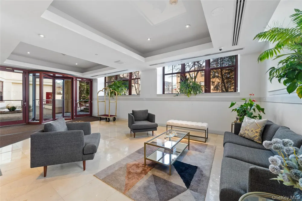 1 Scarsdale Road #319 Tuckahoe, NY 10707