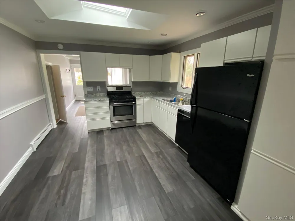 531 Montauk Highway Westhampton Beach, NY 11978