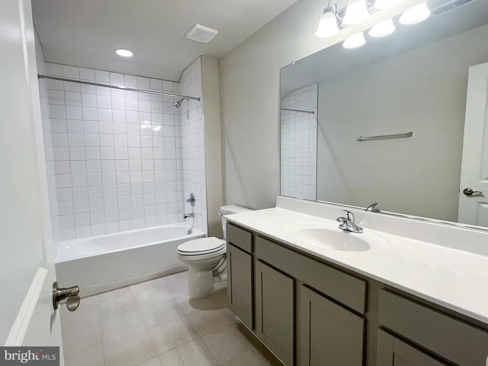 108 ZINNIA LANE Winchester, VA 22603