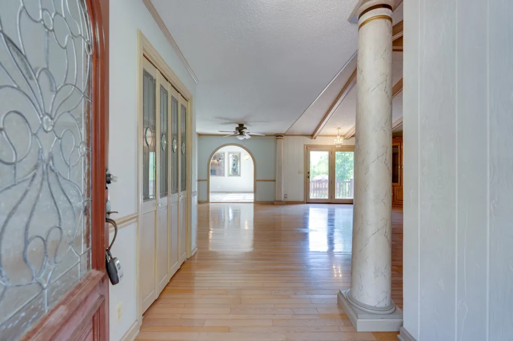 692 Tanglewood Dr Woodbury, TN 37190