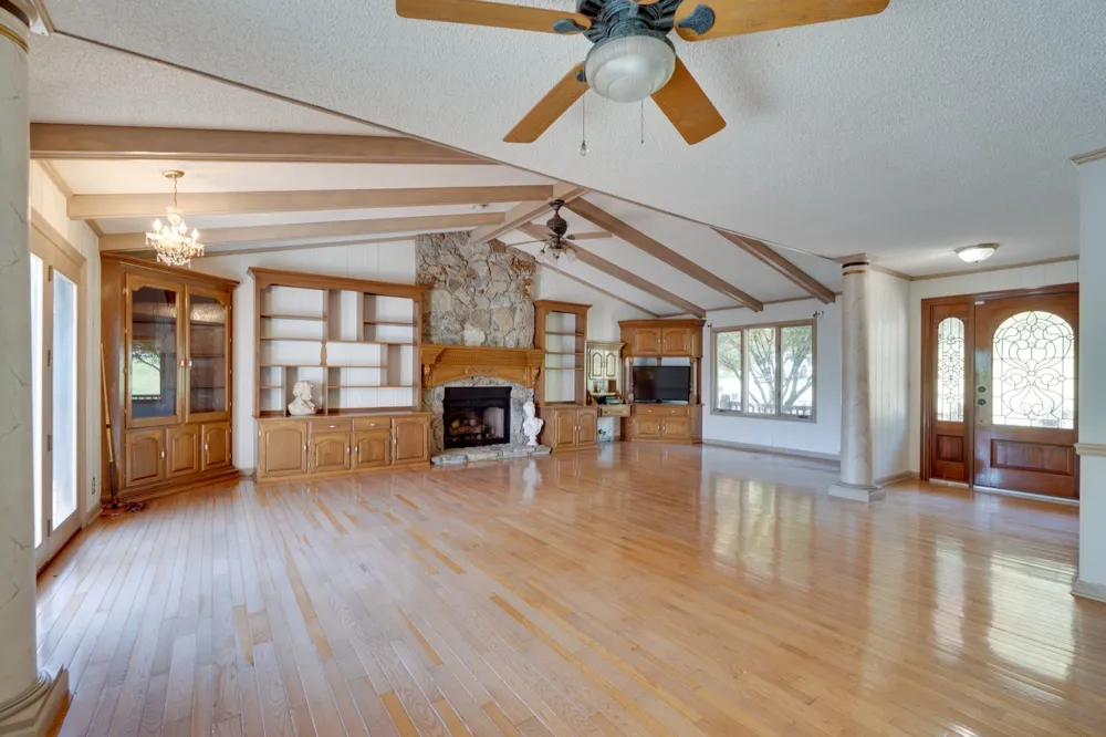 692 Tanglewood Dr Woodbury, TN 37190