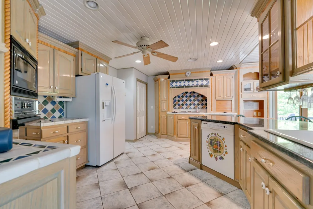 692 Tanglewood Dr Woodbury, TN 37190