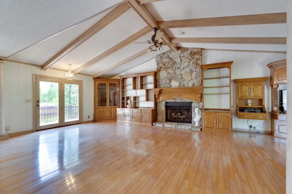 692 Tanglewood Dr Woodbury, TN 37190