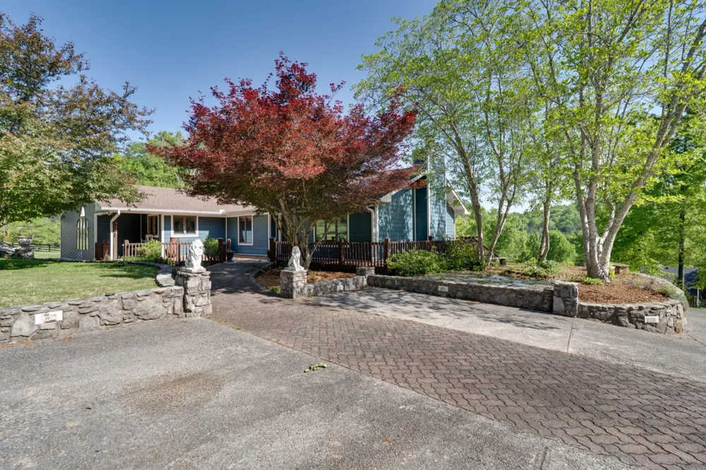692 Tanglewood Dr Woodbury, TN 37190