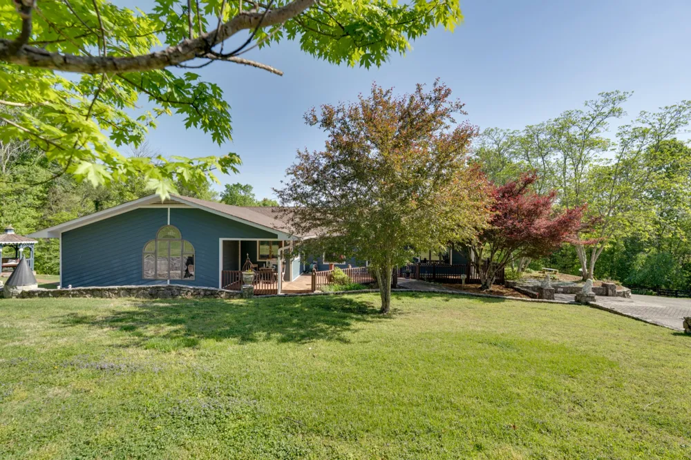 692 Tanglewood Dr Woodbury, TN 37190