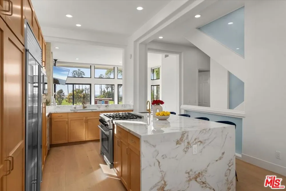 6730 Esplanade Street Playa del Rey, CA 90293