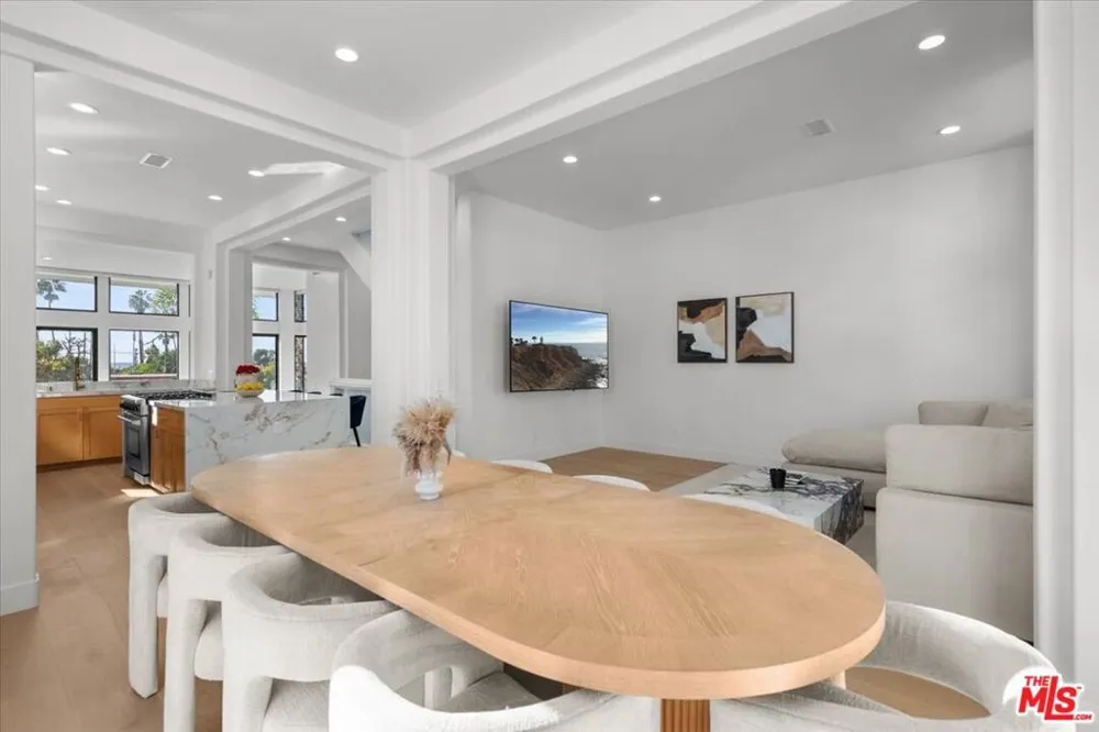 6730 Esplanade Street Playa del Rey, CA 90293