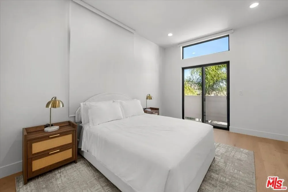 6730 Esplanade Street Playa del Rey, CA 90293