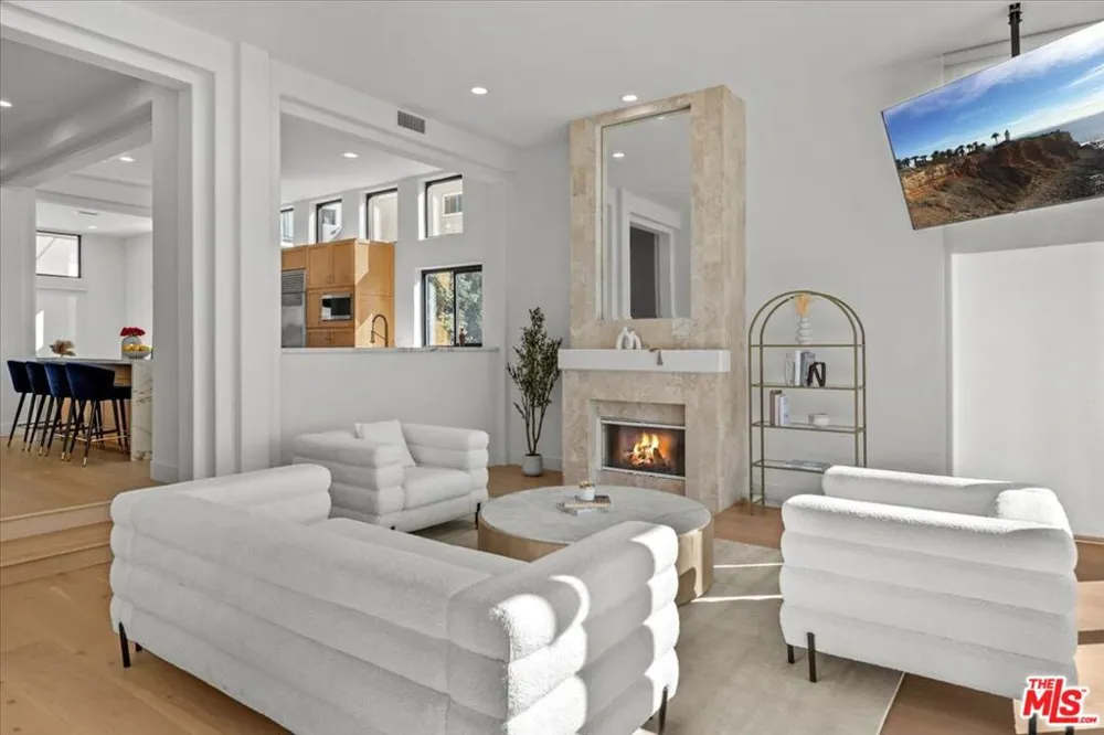 6730 Esplanade Street Playa del Rey, CA 90293