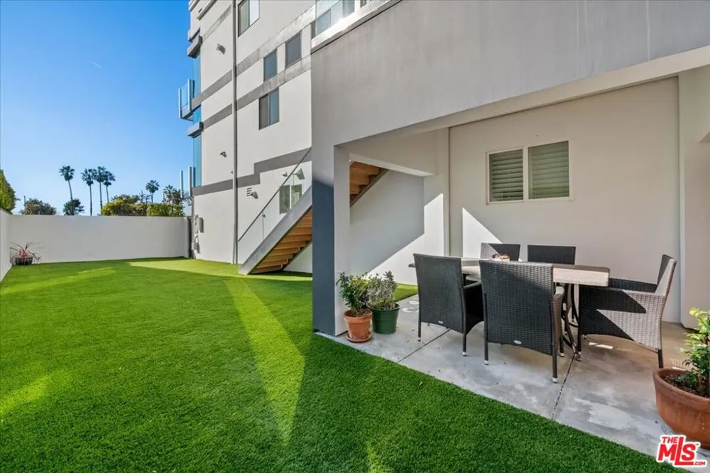6730 Esplanade Street Playa del Rey, CA 90293
