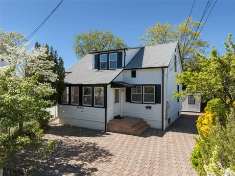 17 June Avenue