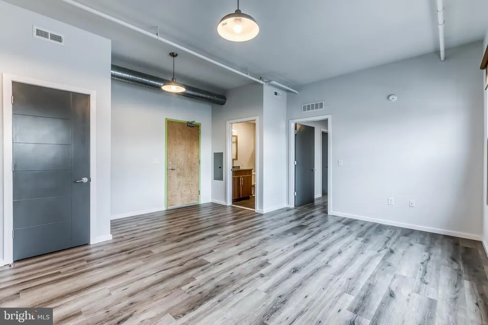 4800 BROWN STREET #UNIT 405 Philadelphia, PA 19139
