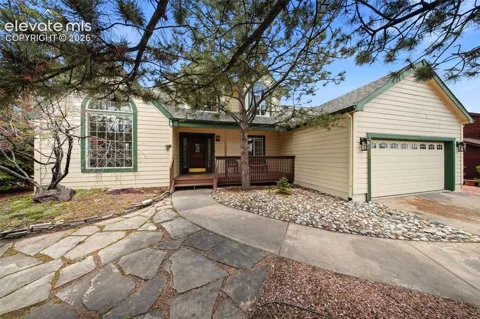 2221 Valley View Drive