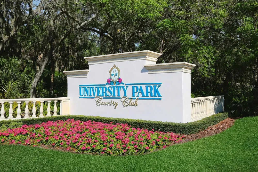 6923 LENNOX PLACE University Park, FL 34201