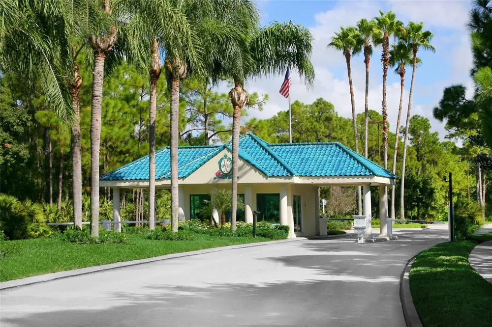 6923 LENNOX PLACE University Park, FL 34201