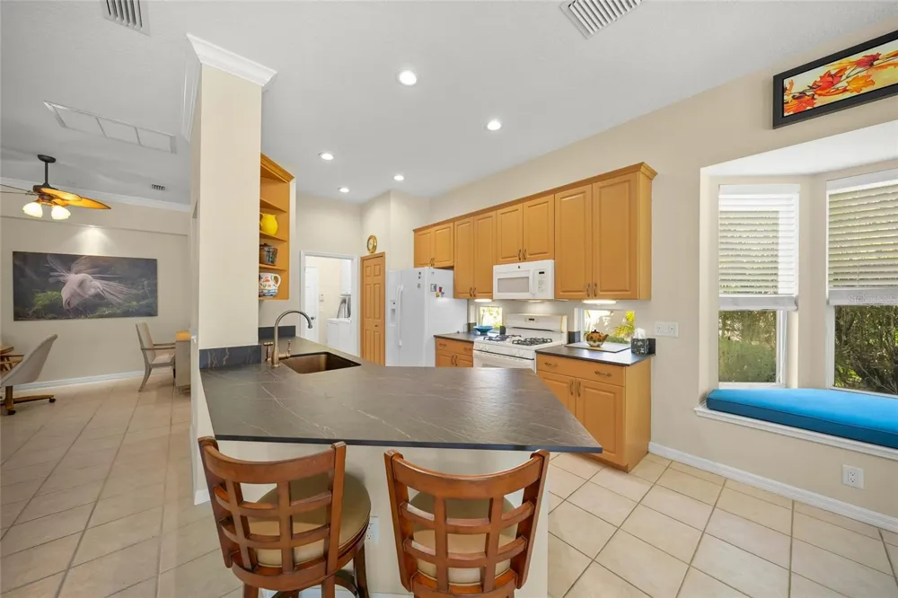 6923 LENNOX PLACE University Park, FL 34201