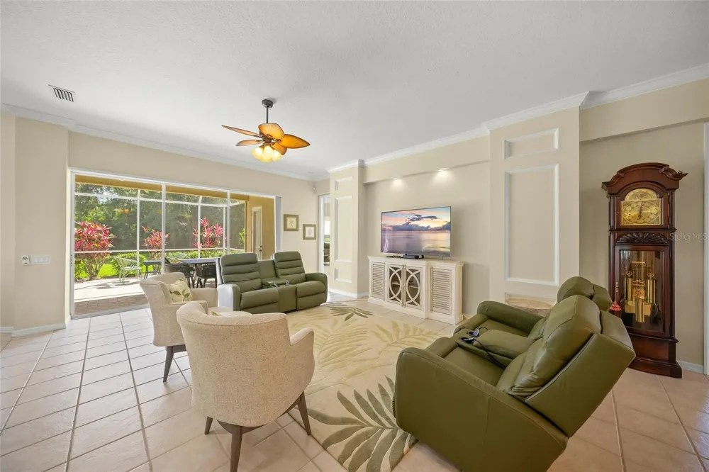 6923 LENNOX PLACE University Park, FL 34201