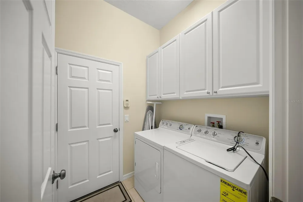 6923 LENNOX PLACE University Park, FL 34201
