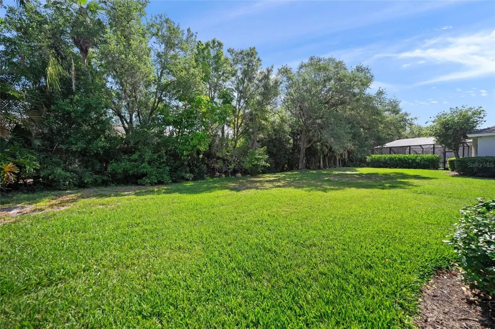 6923 LENNOX PLACE University Park, FL 34201