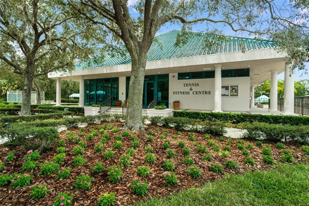 6923 LENNOX PLACE University Park, FL 34201
