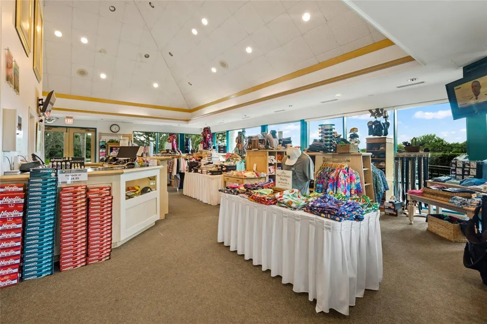 6923 LENNOX PLACE University Park, FL 34201