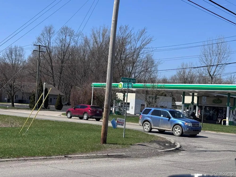 Sibley Road Romulus City, MI 48174