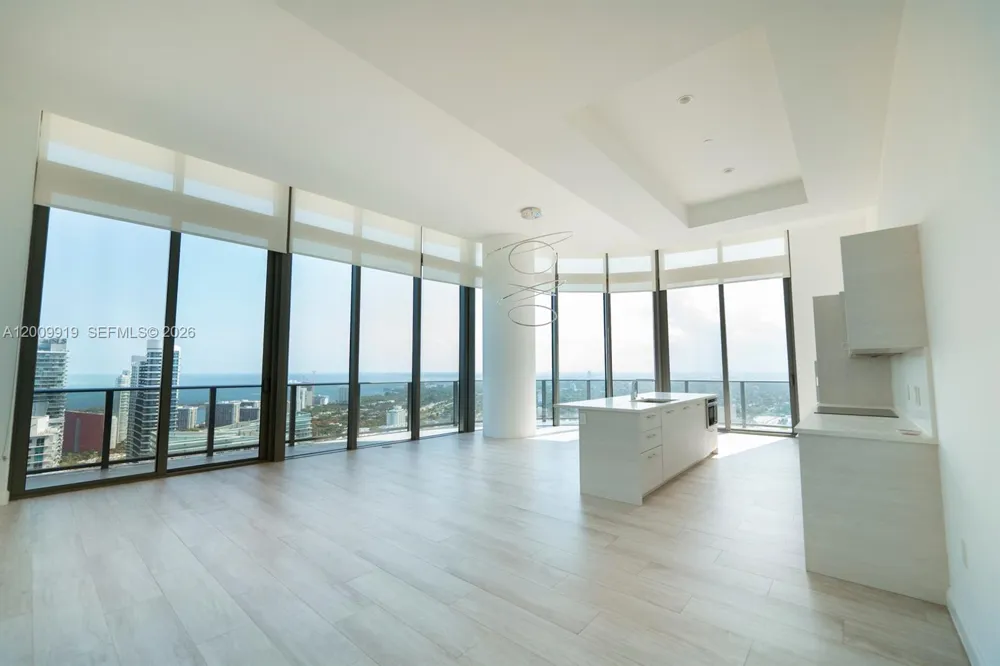 45 SW 9th St #4906 Miami, FL 33130