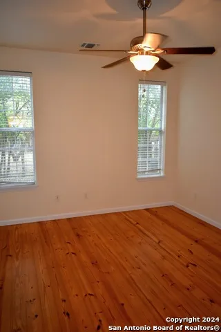 602B 10th Bandera, TX 78003