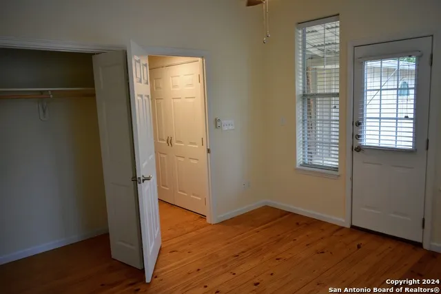 602B 10th Bandera, TX 78003