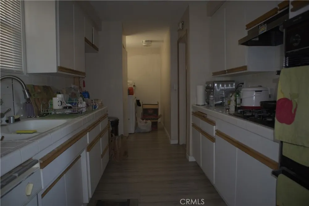 7845 Sausalito West Hills, CA 91304