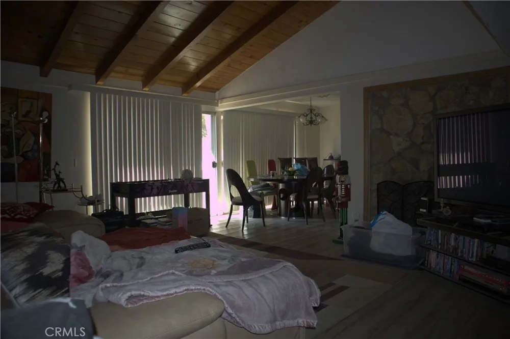 7845 Sausalito West Hills, CA 91304