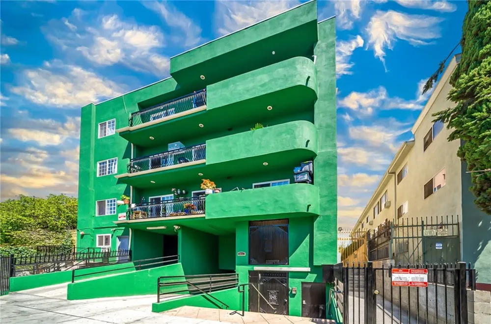 316 S New Hampshire #301 Los Angeles, CA 90020