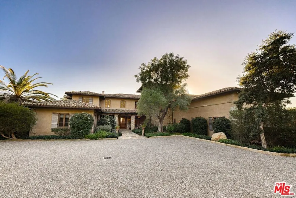1915 Monte Alegre Drive Carpinteria, CA 93013