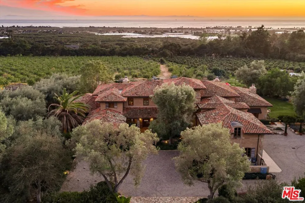 1915 Monte Alegre Drive Carpinteria, CA 93013