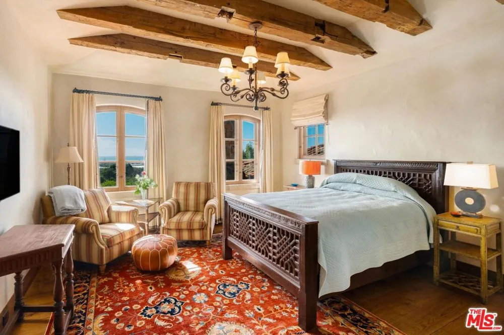 1915 Monte Alegre Drive Carpinteria, CA 93013