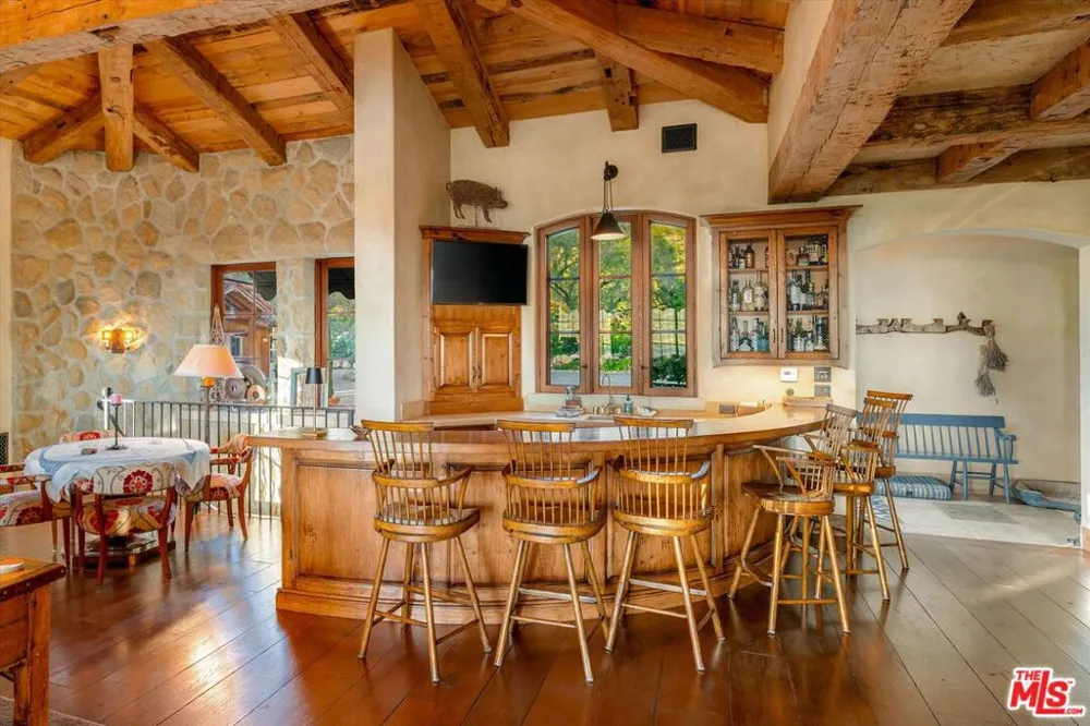 1915 Monte Alegre Drive Carpinteria, CA 93013