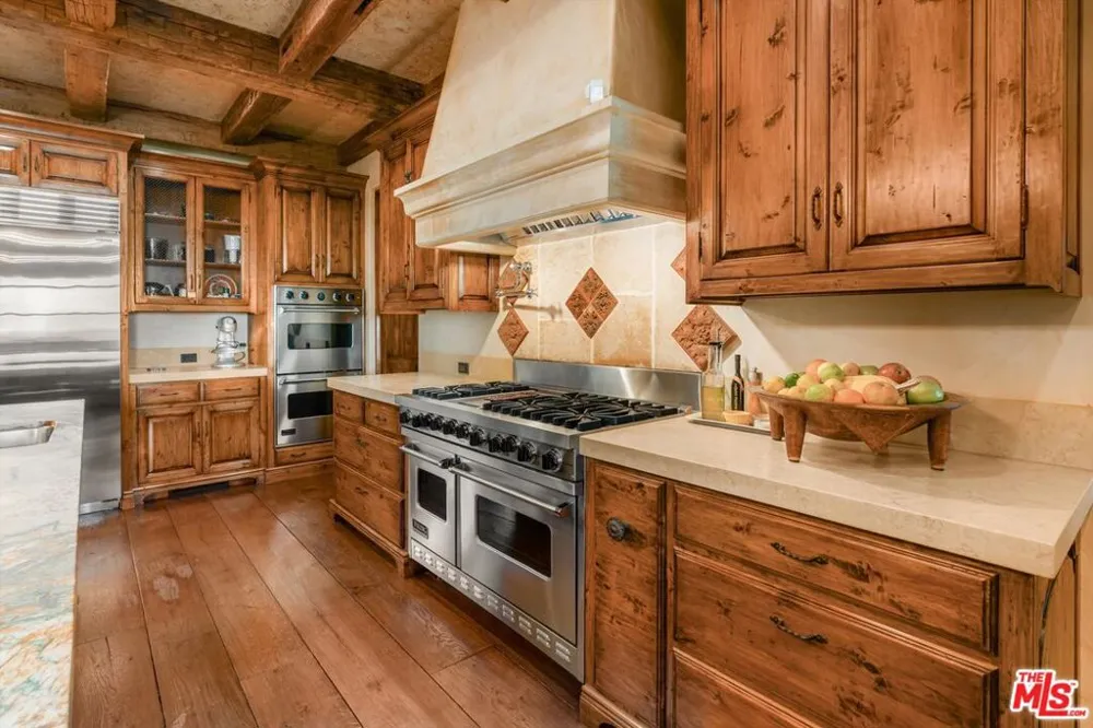 1915 Monte Alegre Drive Carpinteria, CA 93013