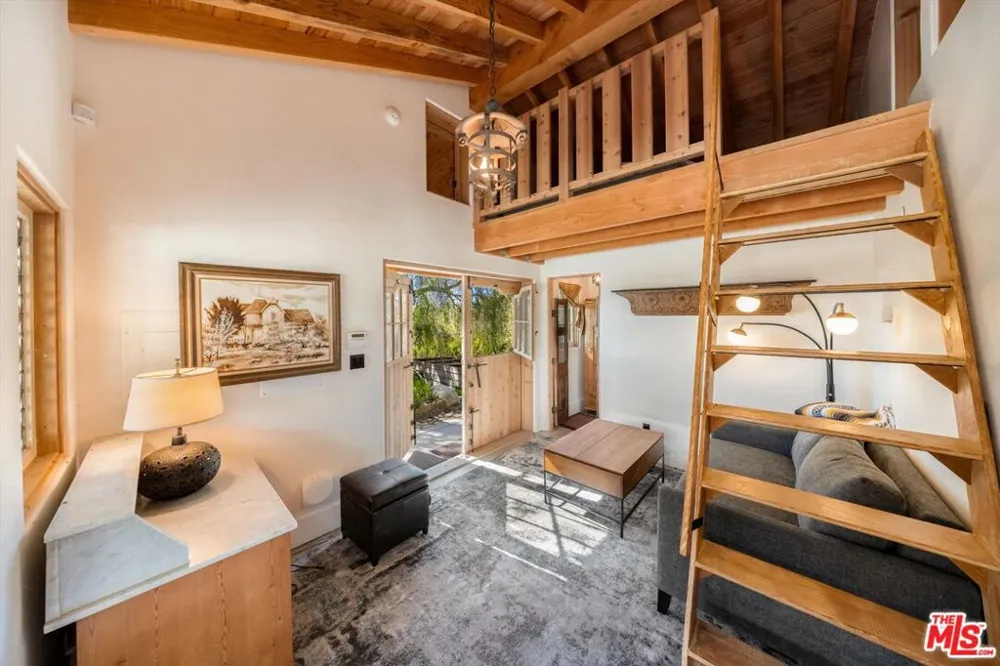1915 Monte Alegre Drive Carpinteria, CA 93013