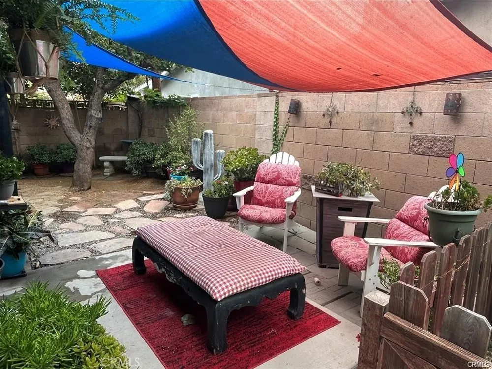 23101 Lanark Street #2 West Hills, CA 91304