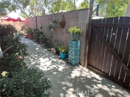 23101 Lanark Street #2 West Hills, CA 91304