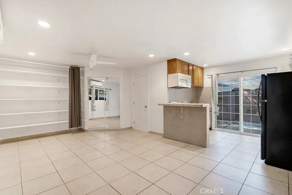 23101 Lanark Street #2 West Hills, CA 91304
