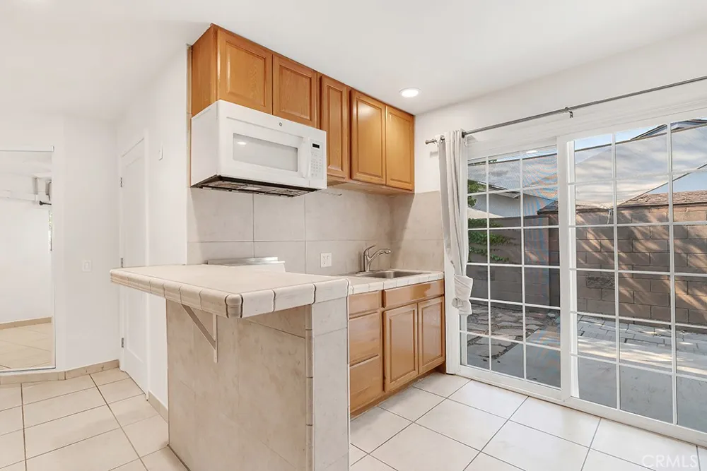 23101 Lanark Street #2 West Hills, CA 91304