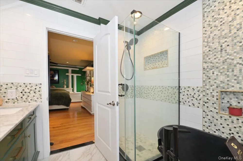 26 Maeder Avenue Merrick, NY 11566