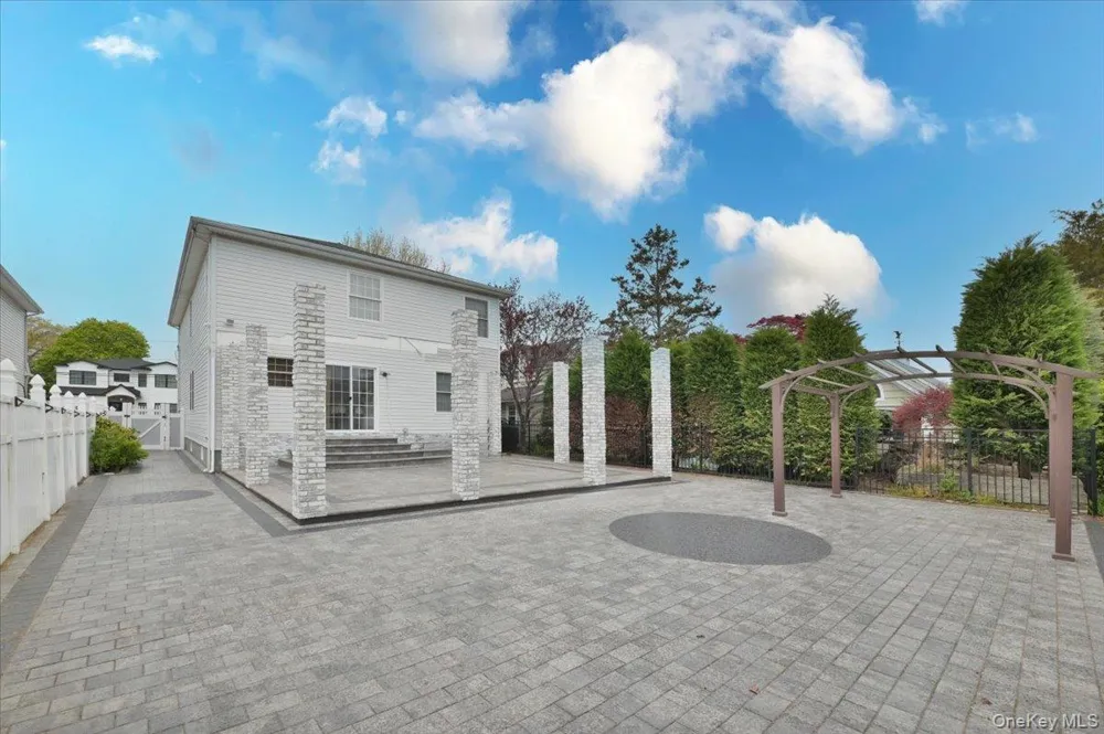 26 Maeder Avenue Merrick, NY 11566