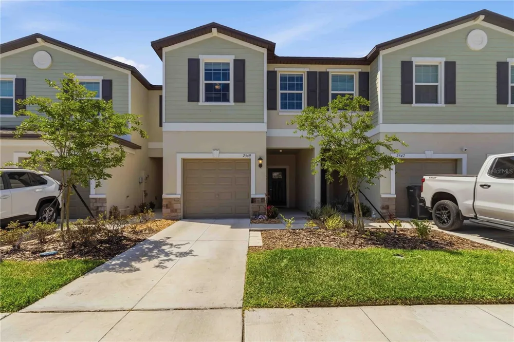 2549 SUNRAY VENUS WAY Ruskin, FL 33570